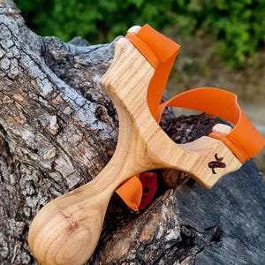 Model Ergo KUPA, Carob wood Natural Fork/Ergo Slingshot/Catapult/Natty/Schlinge/Zwillen