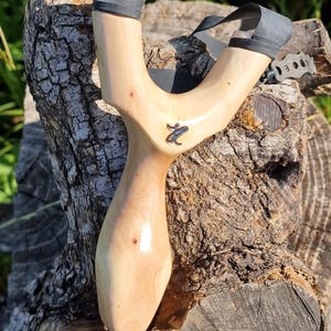 Modelo Ergo Sutla, madera de carpe negro Horquilla natural/Ergo Tirachinas/Catapult/Zwillen