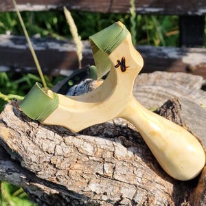 Model Ergo Kupa, hawthorn wood Natural Fork/Ergo Slingshot/Catapult/Natty/Schlinge/Zwillen
