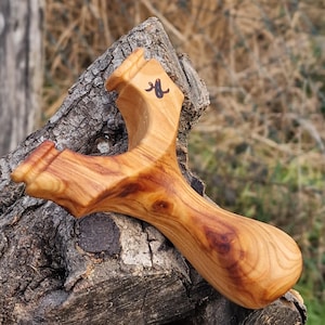 NatureLaunchers Hand-Carved Wooden Animal Slingshot