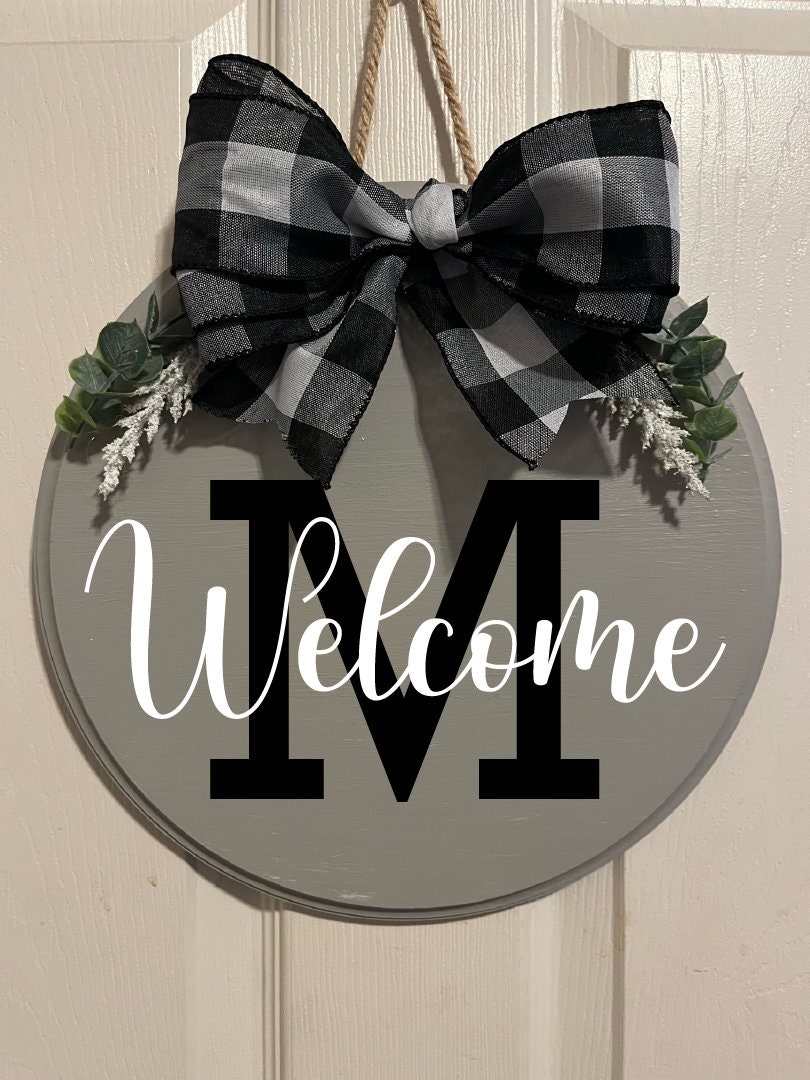 Personalized Welcome Sign With Last Name Initial. Minimalist Door Decor ...