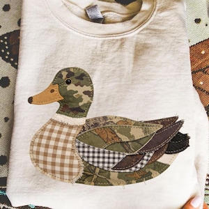 Patchwork Stockente PNG | CAMO Quilted Appliqué Stockenten Design für Shirts & Sweatshirts | Gemütlicher Stoff im Landhaus Stil DTF Download