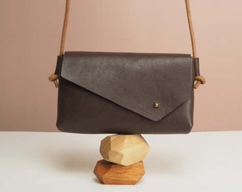 Leather crossbody bag | Handmade shoulder bag | Dark brown purse | Soft leather