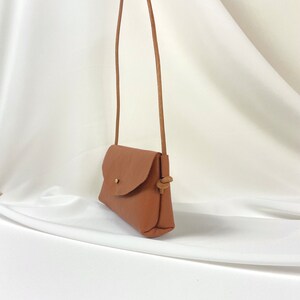 Phone pouch Crossbody bag Minimalist design Handmade leather Soft-tanned leather image 6