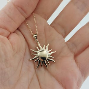 Handmade Gold Sun Pendant Necklace – Dainty Minimalist Jewelry for Everyday Wear -Mother&#39;s Day Gift