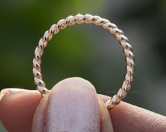 14K Yellow Gold Twisted Wedding Band, Twisted Infinity Wedding Ring, Plain Gold Stacking Ring, Stackable Band, Twisted Rope Vintage Band