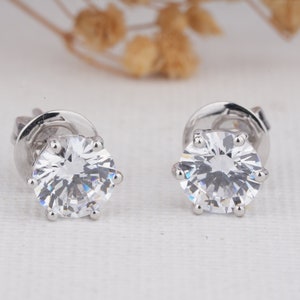 1 CT Round Solitaire Stud Earring Classic Round Cut Moissanite Stud 14K Solid Gold Round Solitaire Earring For Anniversary Gift Birthday