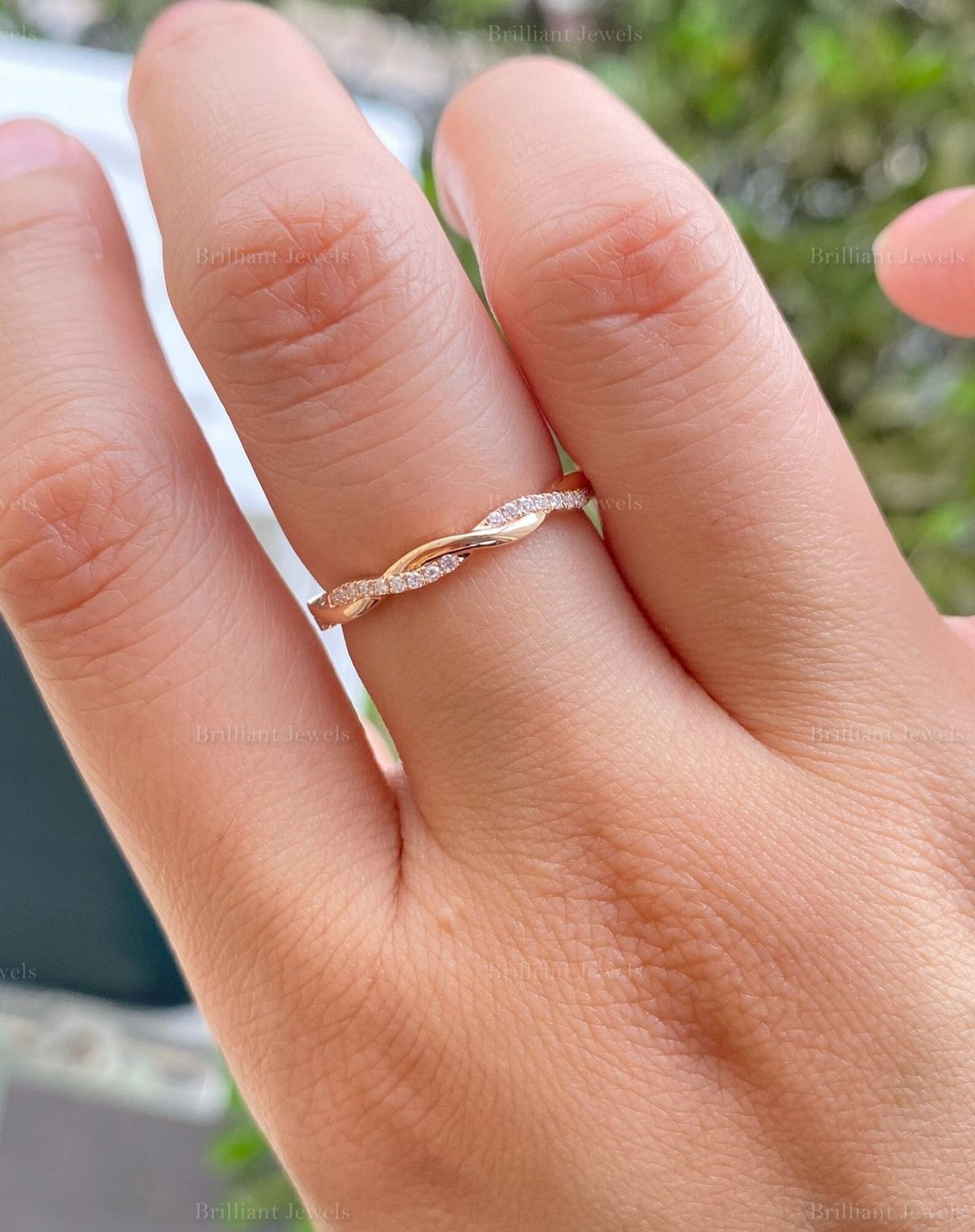 Wedding ring shop twist