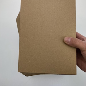 25 hojas de cartón corrugado para embalaje, tamaño A5, 21 x 14,8 cm, cartón kraft plano con flauta B para correo, manualidades, arte y embalaje.