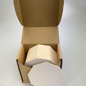 Posavasos absorbentes ZEZAZU de cartón blanco de pulpa de papel de 11 cm (1,6 mm) de alto gramaje (35 unidades) para bebidas, bricolaje, diseños de azulejos zen y mini tableros de arte.