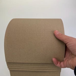 Flauta F 19 cm x 90 cm 16 uds Hojas abiertas marrón / marrón 7,48 pulgadas x 35,43 pulgadas, cartón corrugado Hojas abiertas Flauta F