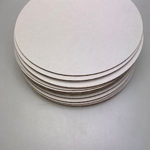 Círculos de cartón corrugado blanco/marrón de 24 cm (paquete de 25 uds.)