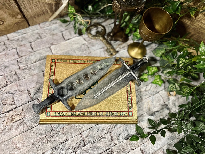 Special Edition Custom Dagger Dice Cases Etsy