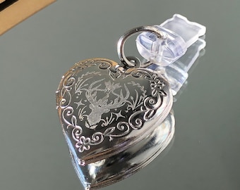 The Better World - Fantasy Locket Dust Plug Anhänger | Kindle Anhänger | Bookish Telefon Charme | Edelstahl | E-Reader Thron aus Glas Geschenk