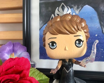 Feyre - High Lady of the Night Court - Custom Funko Pop - inspired by ACOTAR, Rhysand, Bookish Funko, Prythian, Velaris ACOWAR, ACOMAF