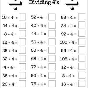 Puede incluir: Una hoja de trabajo en blanco y negro con el t&iacute;tulo "Dividiendo 4's". La hoja de trabajo tiene una serie de problemas matem&aacute;ticos que implican dividir n&uacute;meros por 4. Los problemas est&aacute;n dispuestos en dos columnas.