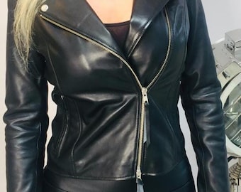 Blouson femme noir en cuir de mouton nappa avec poches fermeture zippée Cadeau de Noël livraison gratuite