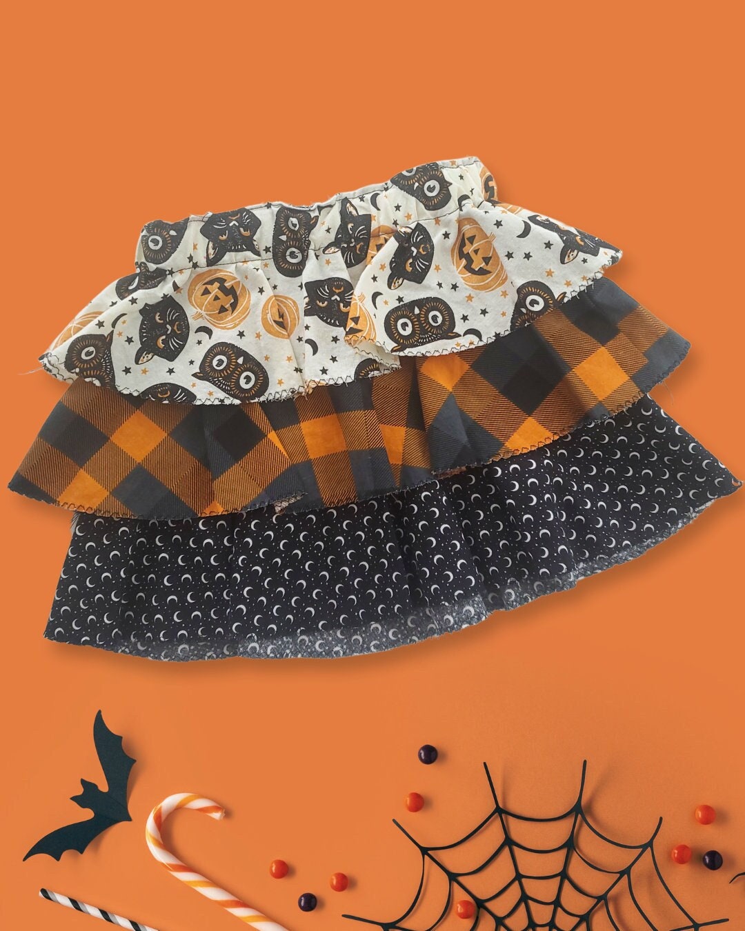 Boutique Baby by Jess - LV inspired bummies + bow! Love it! • • •  #babybummies #baby #babybloomers #babyfashion #babyclothes #babyboutique  #boutiquebabybyjess #babygirl #sisters #pumpkin #fall #pumpkinclothes  #sisterpictures #siblingphot