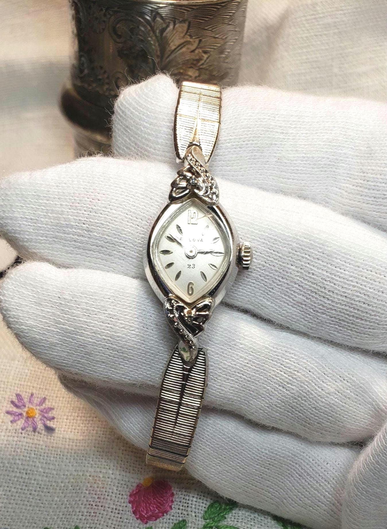 Vintage Bulova 10K White Gold & Diamonds Ladies Mechanical  display picture 2