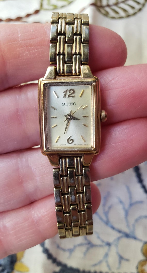 Vintage Seiko Tank Ladies Watch Gold Tone Champagne Dial New