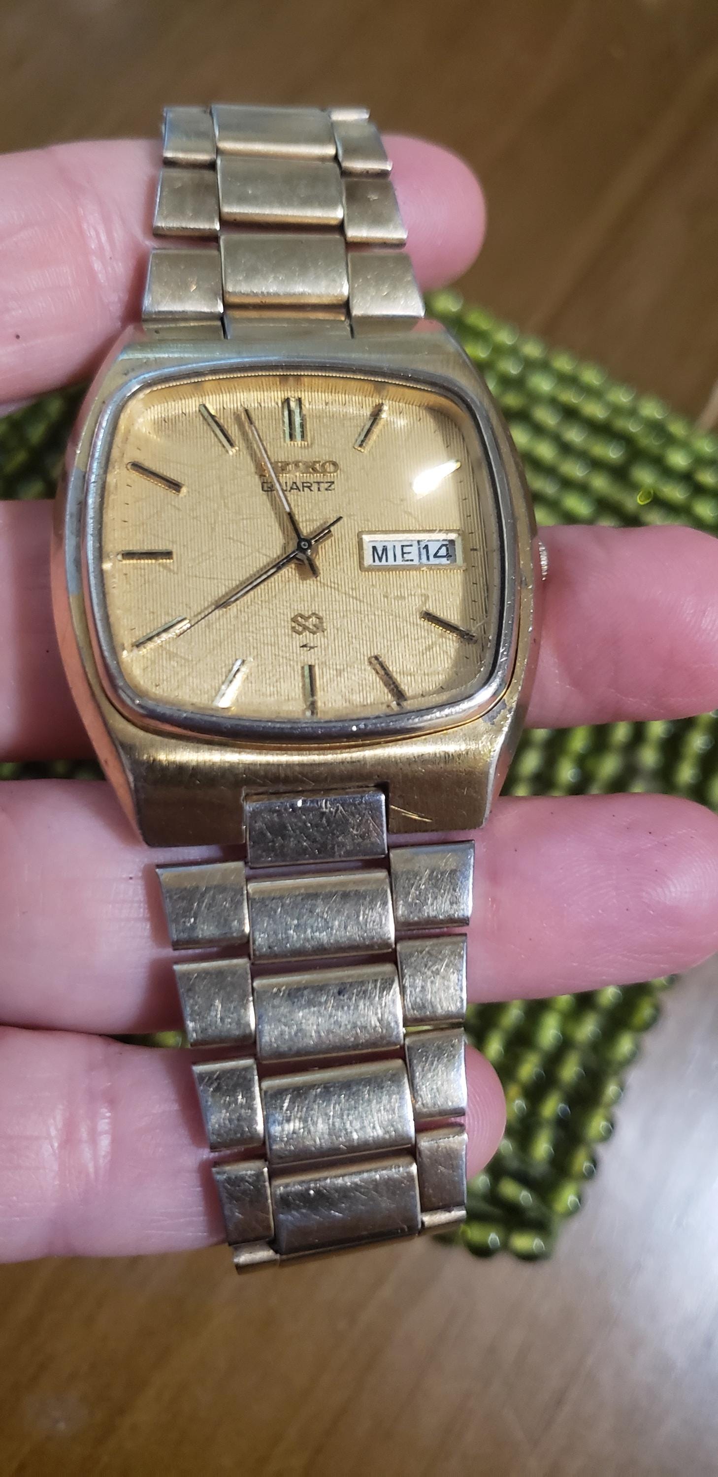 70s Vintage Seiko SQ quartz スクエア デイデイト Vintage 1970s Seiko Men's Watch: Square Dial, Original Band! New