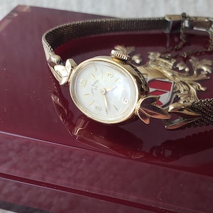Vintage 1940&#39;s 10K Gold Lady Elgin Mechanical Cocktail Watch with BOX! 23 Jewels WORKS! Rare, Elegant and WONDERFUL!