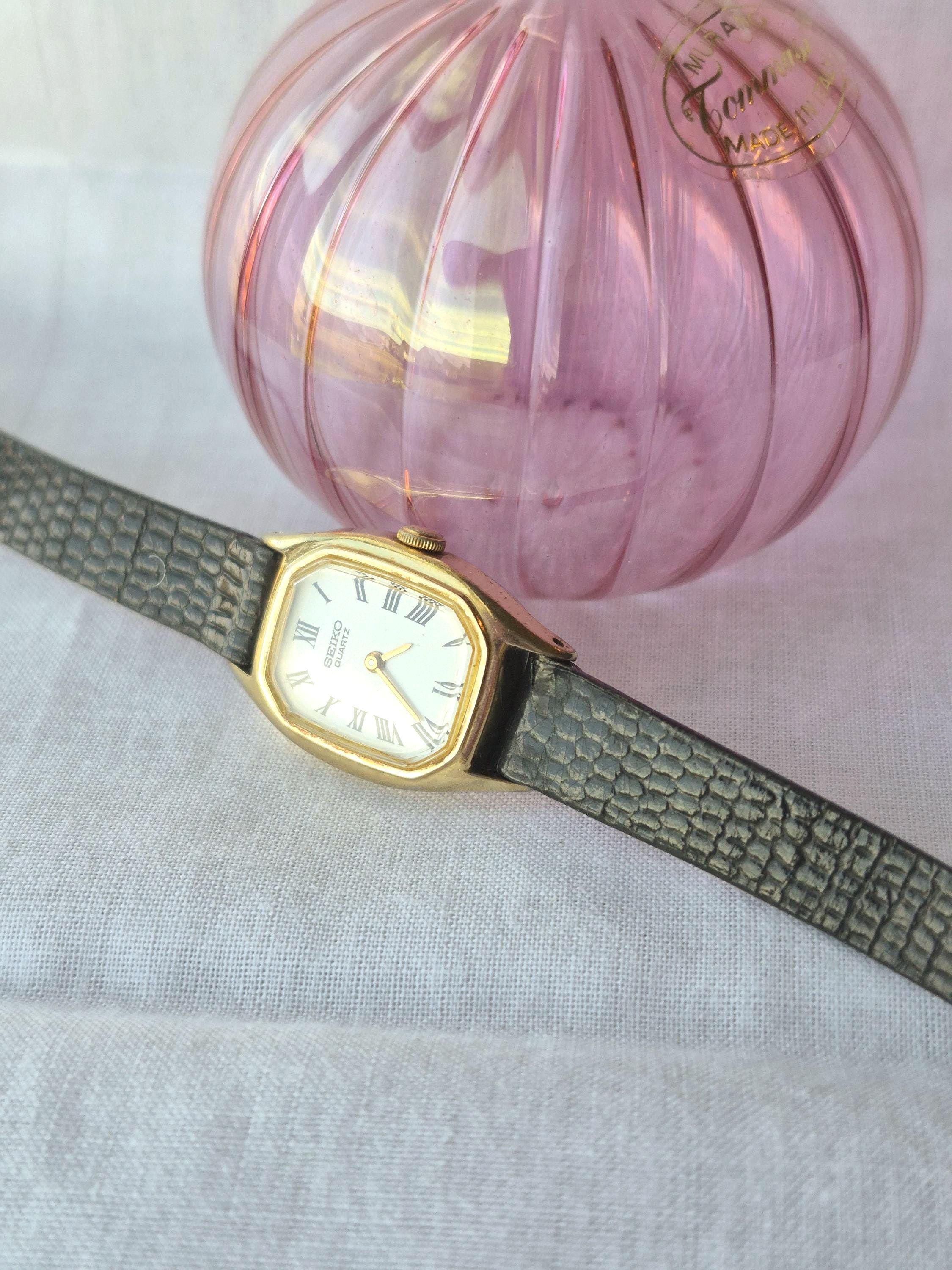 Vintage 1980's Seiko Tank Ladies Watch! Original Band! Roman
