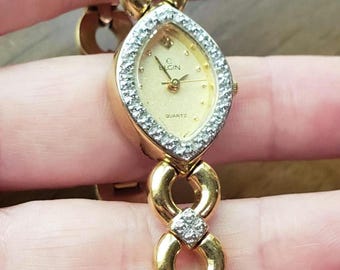 Vintage Elgin Ladies Quartz Watch Gold Tone Nugget Band END  display picture 2