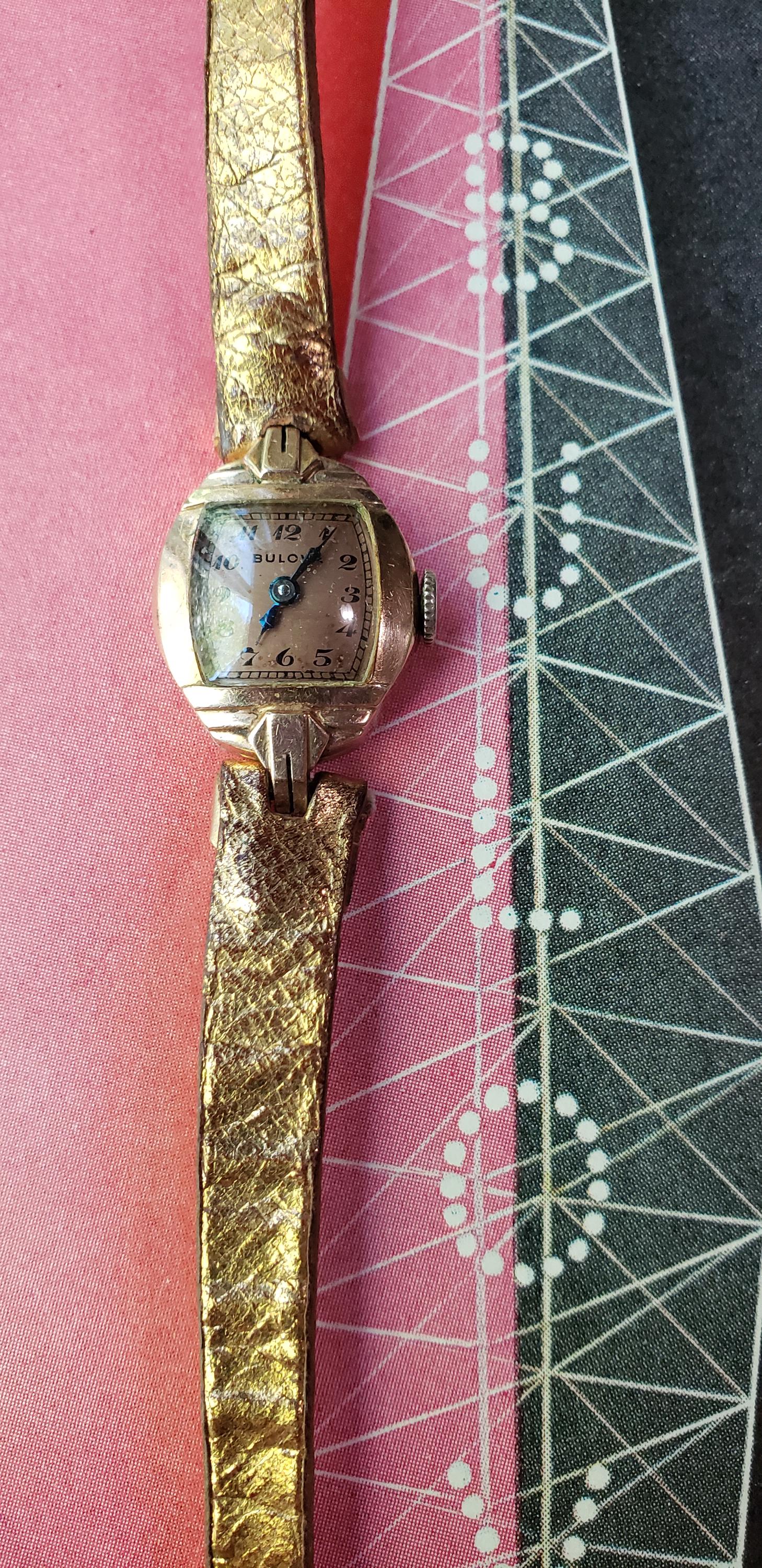 Vintage 1930s Bulova Art Deco Ladies Cocktail Watch 10K Rose  display picture 3