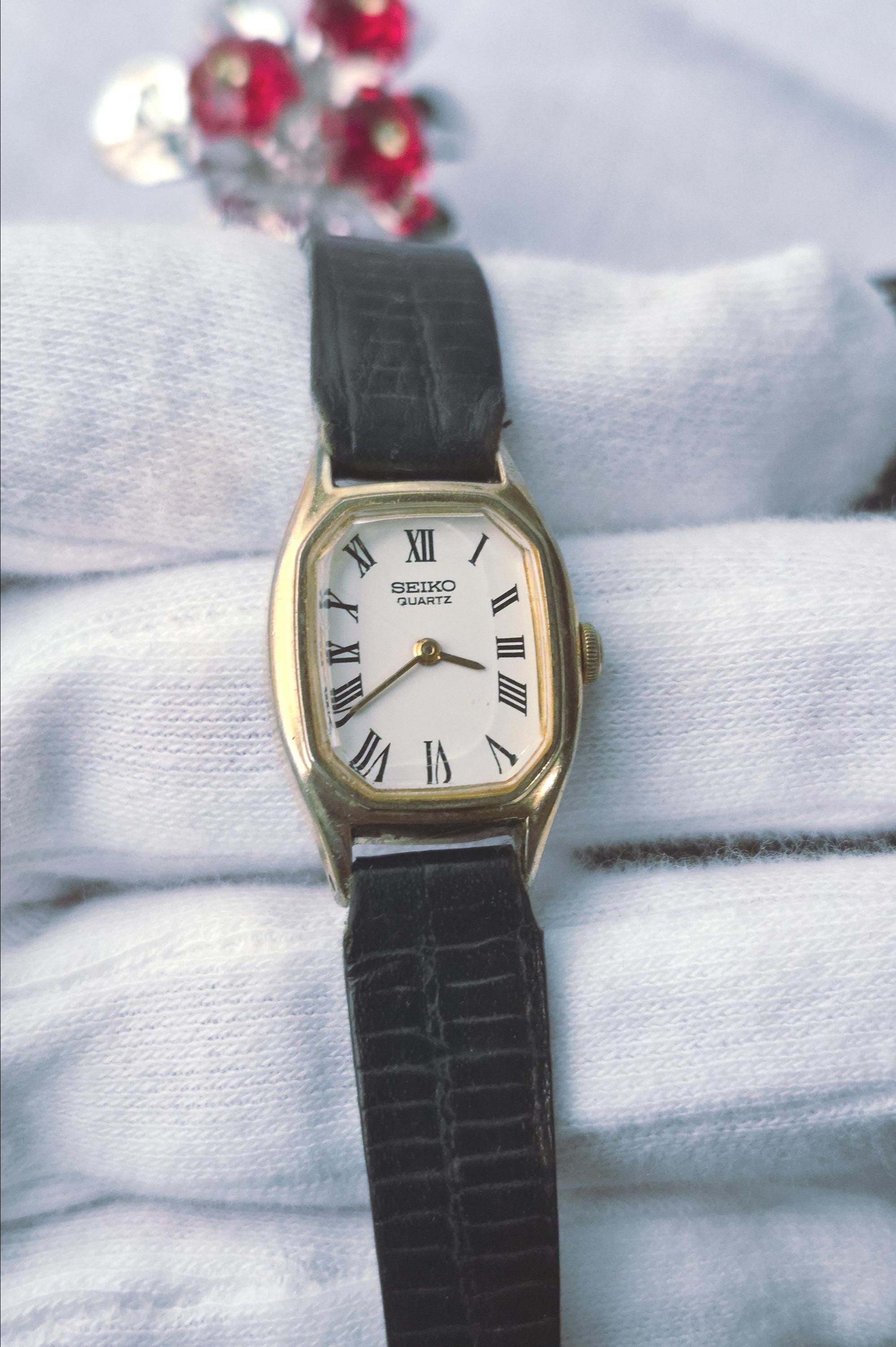Vintage 1980's Seiko Tank Ladies Watch! Roman Numerals, Beveled