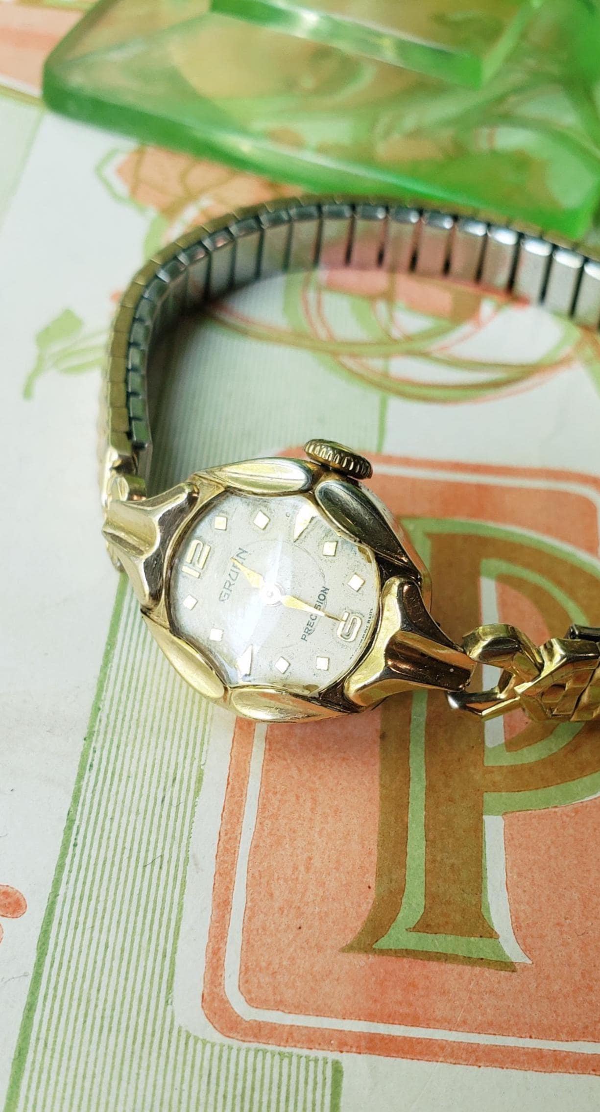 Vintage 1960s Tradition Swiss 14K Gold Watch 17 Jewels Hand-Wind Working Ladies Vintage Benrus 17 Jewels Gold-Tone Cross/Hair Gold Dial  main image 2