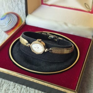 Vintage Lady Elgin Watch Women - Etsy