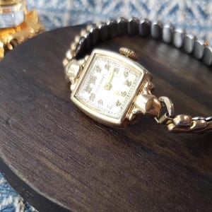 Vintage 1940&#39;s Longines 10K Gold Art Deco Mechanical Cocktail Watch! Rare Square Bezel, 17 Jewels! Works! ROMANTIC ELEGANCE!!