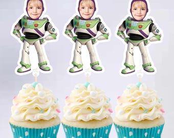 Adornos personalizados de Buzz Lightyear para cupcakes: Decoración personalizada para fiestas de Toy Story - Juego de 12