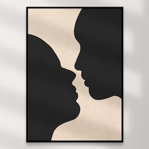 Impression d'art de baiser | Art mural queer en téléchargement numérique – Darcy beige noir, décoration d'intérieur LGBTQ+, illustration de l'amour gay, cadeau imprimable, art de la fierté