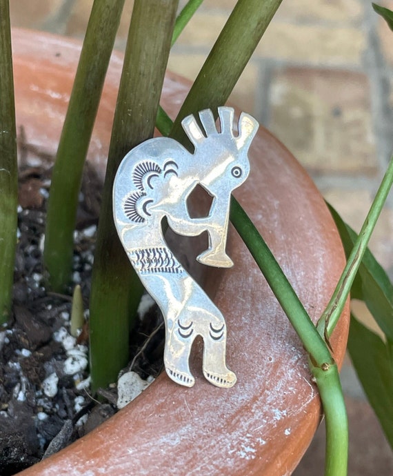 Traditional Vintage Native American Navajo Sterling Silver Kokopelli Tie Tack Traditional Vintage Native American Navajo Sterling Silver Kokopelli Tie Tack