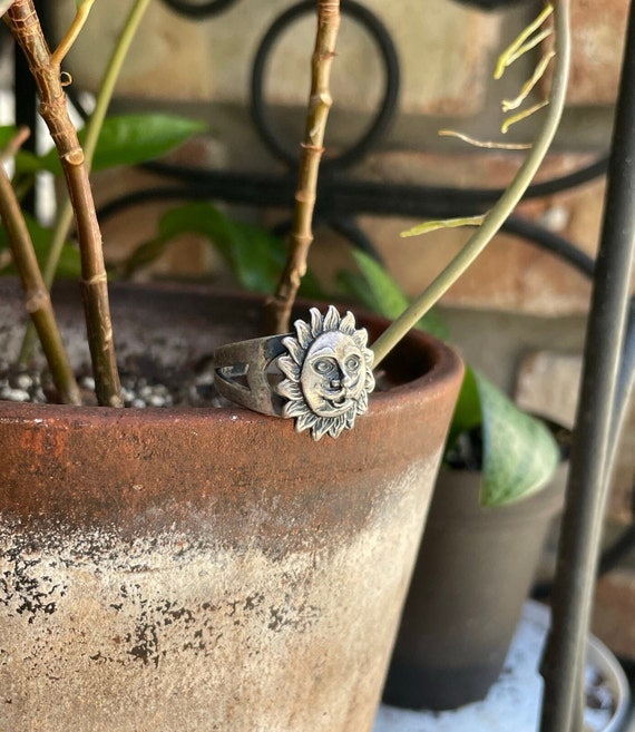 Whimsical Vintage Sun Mustache Man Ring Sterling … - image 9