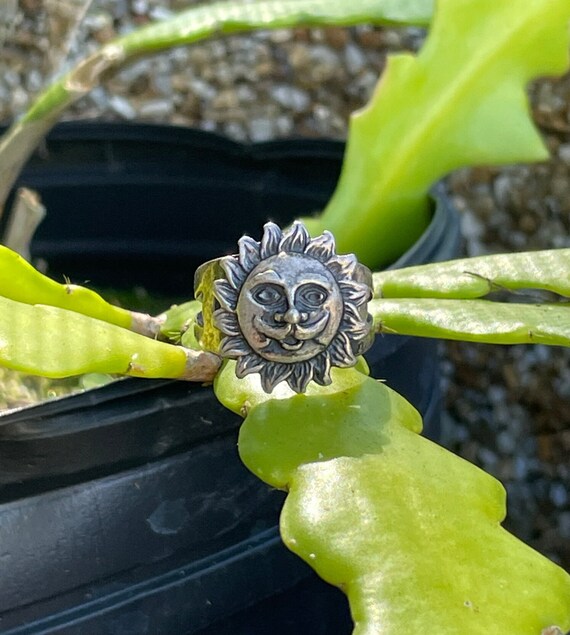 Whimsical Vintage Sun Mustache Man Ring Sterling … - image 4