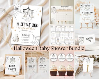 Op de afbeelding: Een verzameling Halloween-thema baby shower decoraties. Inclusief uitnodigingen, borden en cupcake toppers. Ontwerpen met een spinnenweb, geesten en de tekst "A Little Boo is almost due!" in goud en zwart.
