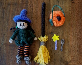 Witch & Accesories Play Set