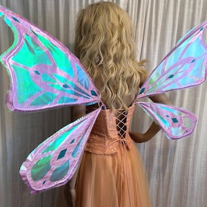 Winx club flora holographic wings
