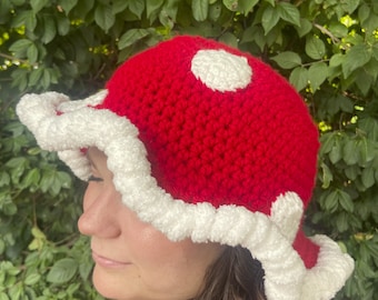 Crochet Fluffy Mushroom Bucket Hat Pattern