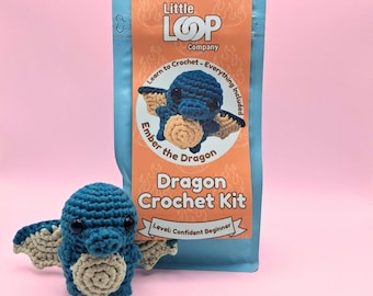 Kit de crochet Ember the Dragon / Kit de crochet premium para principiantes / Peluche amigurumi de fantasía / Compatible con la base Make-A-Wish