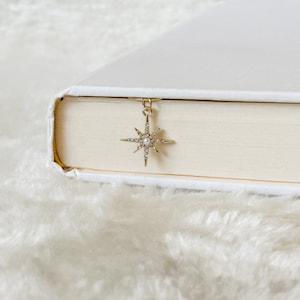 Gold Star Charm Paperclip Bookmark, Star Bookmark, Book Club Gift, Bookmark Gift, Gift for Book Lovers, To The Stars