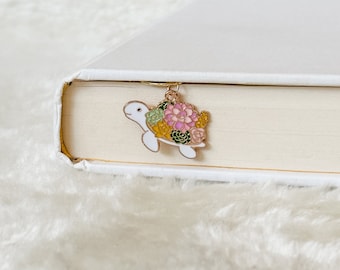 Flowery Turtle Charm Bookmark Paperclip, Sea Turtle Bookmark, Turtle Charm, Bookmark Gift, Gift for Book Lovers, Turtle Gift