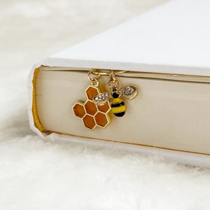 Bee and Honeycomb Charm Bookmark Paperclip, Animal Charms, Gold, Bookmark Gift, Gift for Book Lovers, Charms Collection