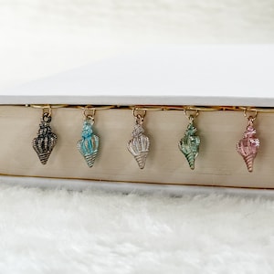 Seashell Charms Paperclip Bookmark, Sea & Ocean Lovers, Gold, Bookmark Gift, Gift for Book Lovers, Charms Collection, Bookish