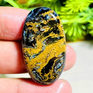 Natural Pietersite Gemstone Top Quality Designer Fire Play Rare Pietersite DIY-ART-CRAFTS Pendant Necklace Gemstone For Jewelry Making.