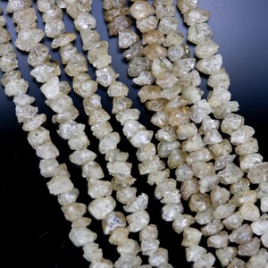 Diamant Naturlig Organisk Rå Textur Svag Brun Färg Naturlig Form Diamant Organisk Rå Diamantsträng 40 cm / 2-3 mm / Hål 0,3 mm