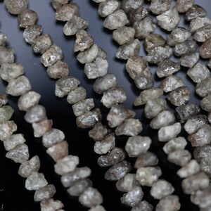 Diamond Raw Rough natural Organic Textures Rustic Gray Color Natural Shape Diamond Organic Roh Diamant Strand 40cm / 2.5-3mm / Hole 0.3mm